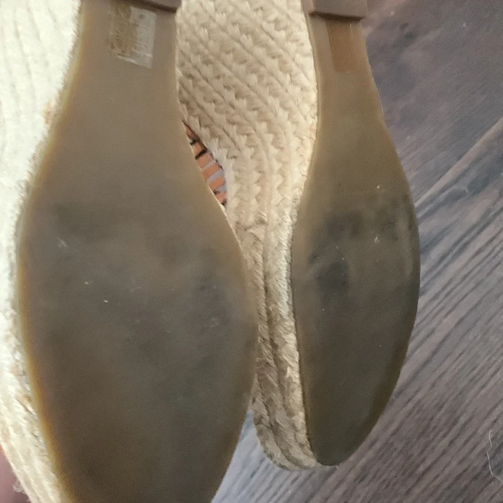 Belle by Sigerson Morrison luggage tan 70s wedges retro style